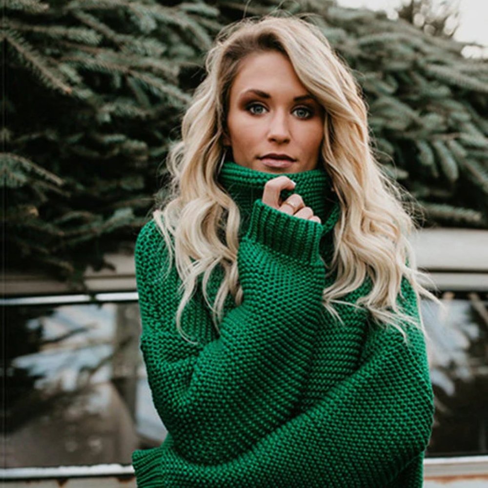 t u r t l e    n e c k